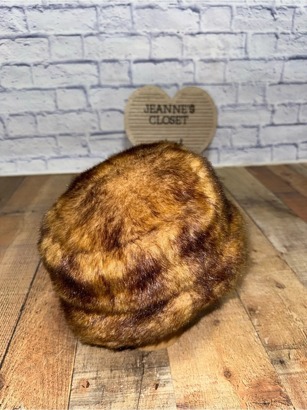 Elegant Betmar faux fur hat